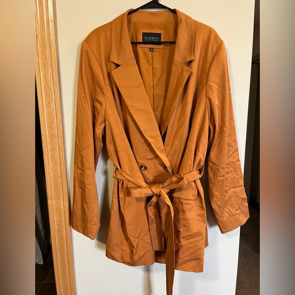 Eloquii double breasted blazer with tie - Picture 3 of 5